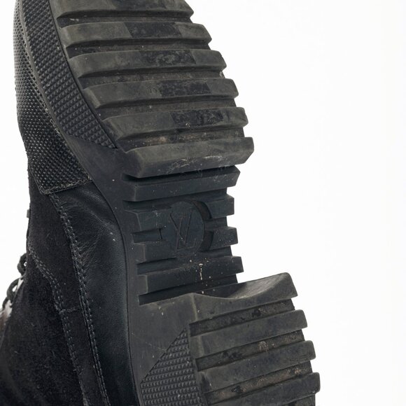 Louis Vuitton Laureate Black Suede & Monogram Canvas Patch-Applique Boots - Picture 5 of 12